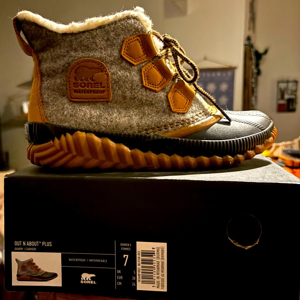 Sorel out and about plus size 7
